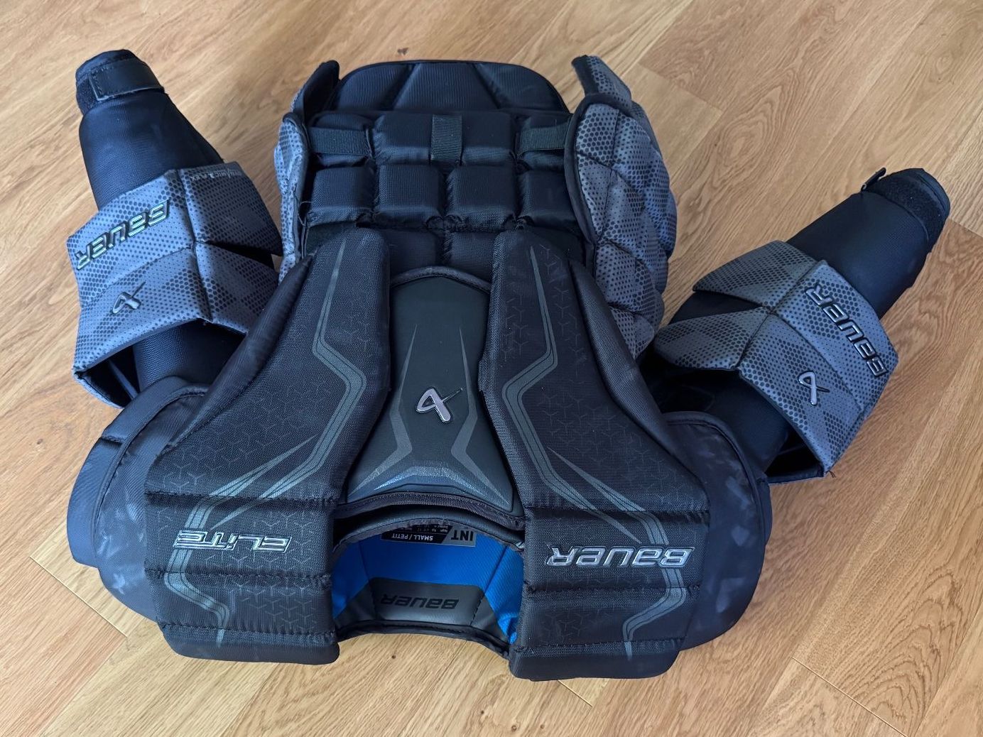 Bauer Protezioni & Imbottiture: Bauer Goalie Brustpanzer - Intermediate Small – Usato da Zürich venduto da bruno0470 2