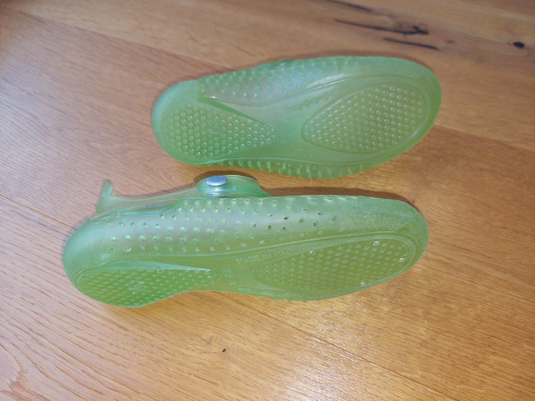 Scarpe per ragazzi: Badeschuhe Gr. 29/30 – Usato da Bözberg venduto da Zimt104 1