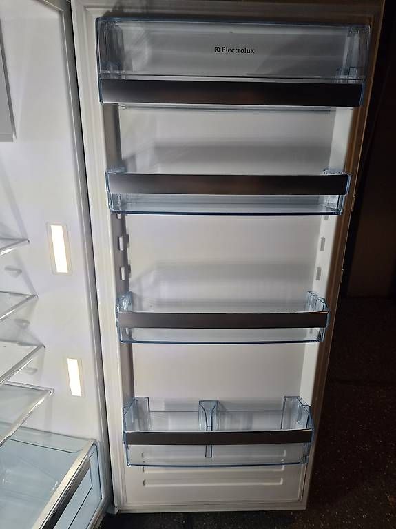 Frigoriferi: Electrolux Einbaukühlschrank CH Norm – Usato da Bern venduto da jon_ybx6 1