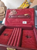 Schmuckkasten Leder Bordeaux mit Schluessel Breite 21cm