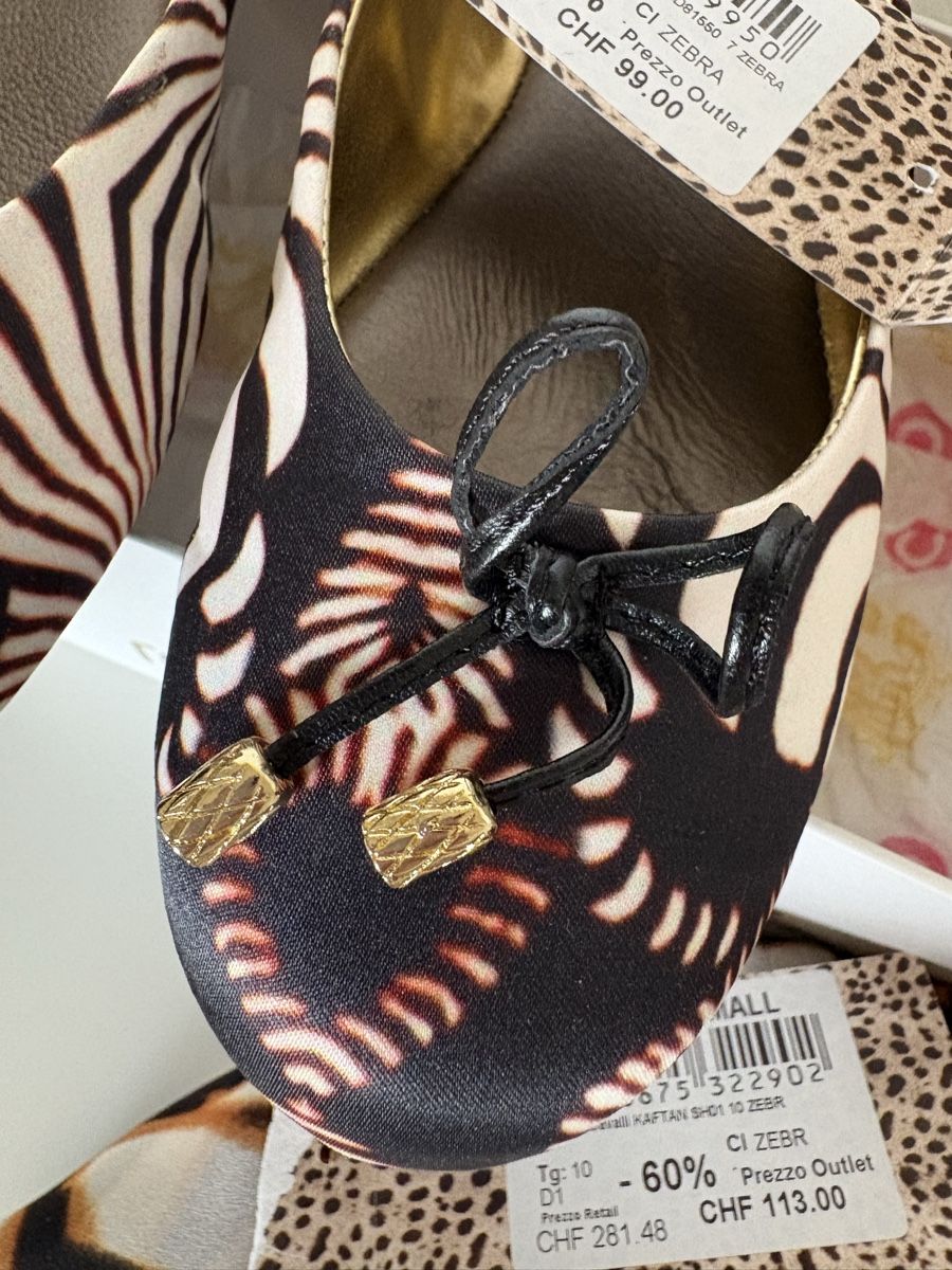 Roberto Cavalli Kleiderpakete: Roberto Cavalli Set, Bluse Gr. M & Ballerinas, Zebra Optik – Gebraucht aus Tägerig von Jazz_87 3
