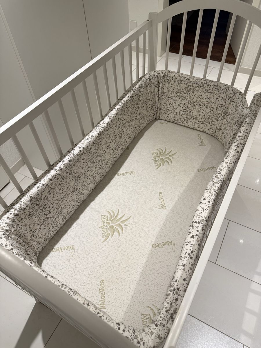 Letti: Bed bumper BORN Copenhagen – Usato da Uster venduto da kleh 1
