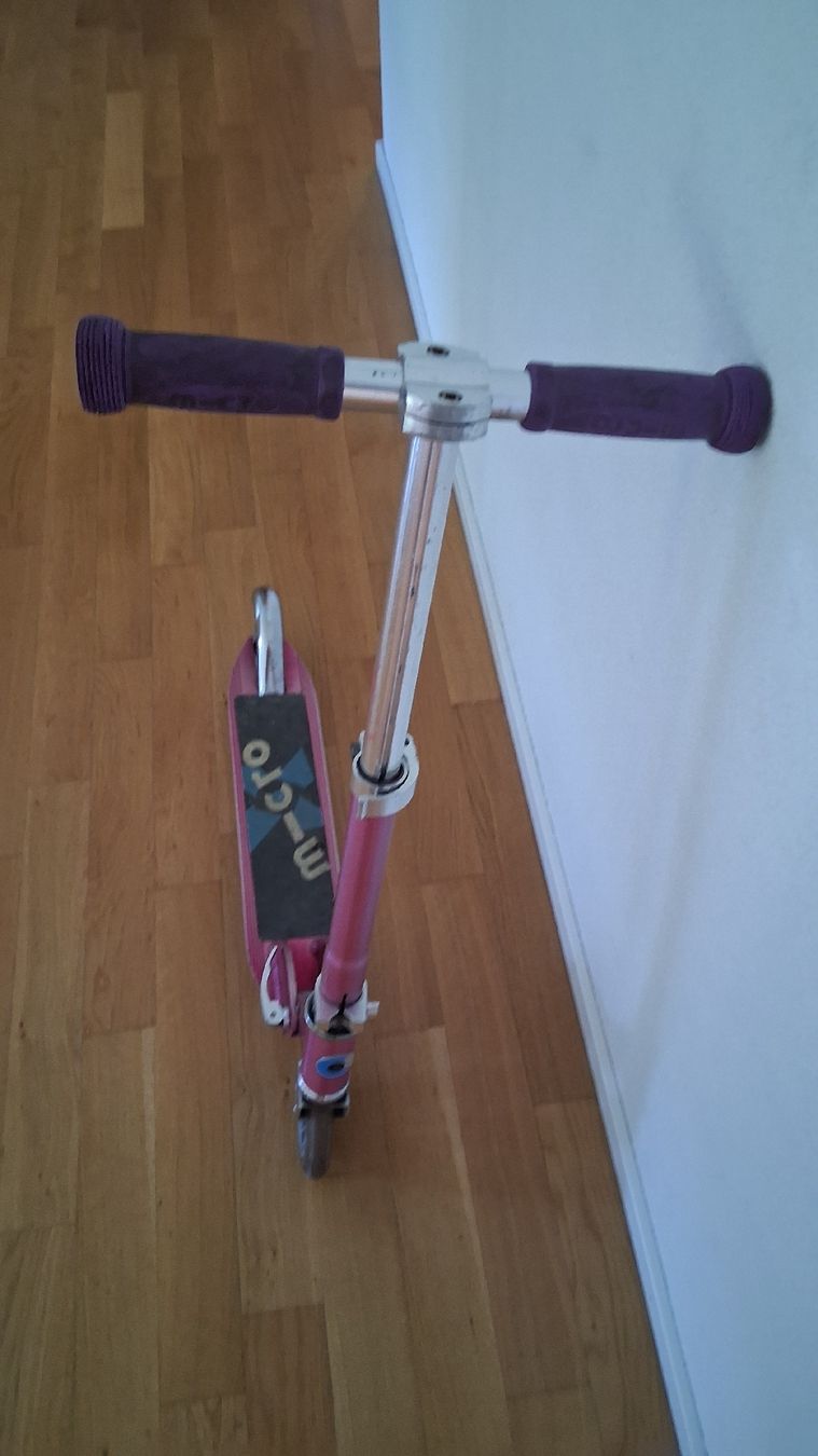 Micro Kickboard: Micro Trottinette Rosa – Usato da Rapperswil SG venduto da bofrit 2