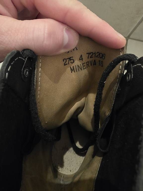 Scarpe da uomo: Kampfstiefel 90 – Usato da Finsterhennen venduto da sim_6v75 2