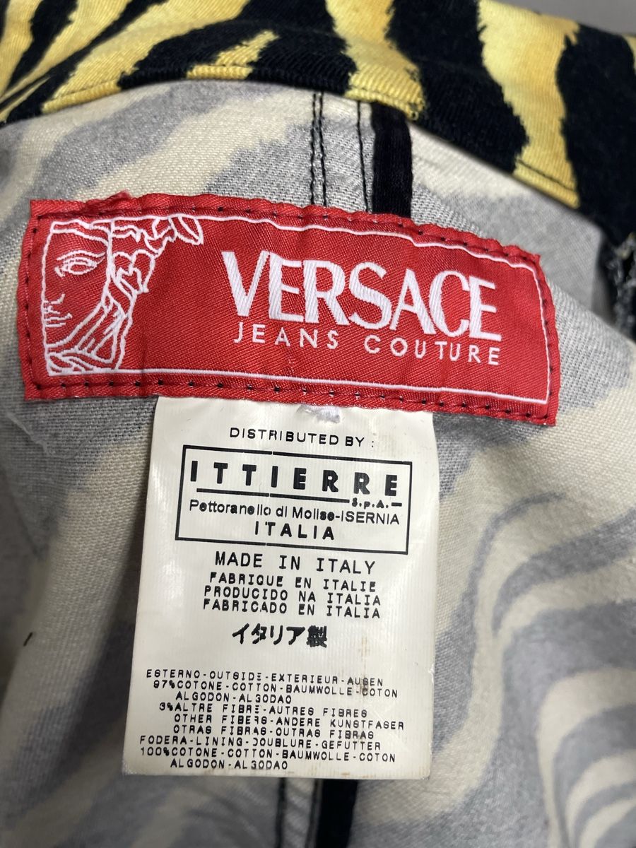 Versace Giacche: Versace Jeans Couture Blazer Zebraprint – Nuovo (secondo la descrizione) da Urdorf venduto da Anassor 2