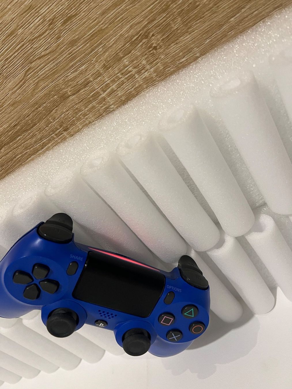 Sony Controller: PS4 Controller – Usato da Zürich venduto da T.E.B