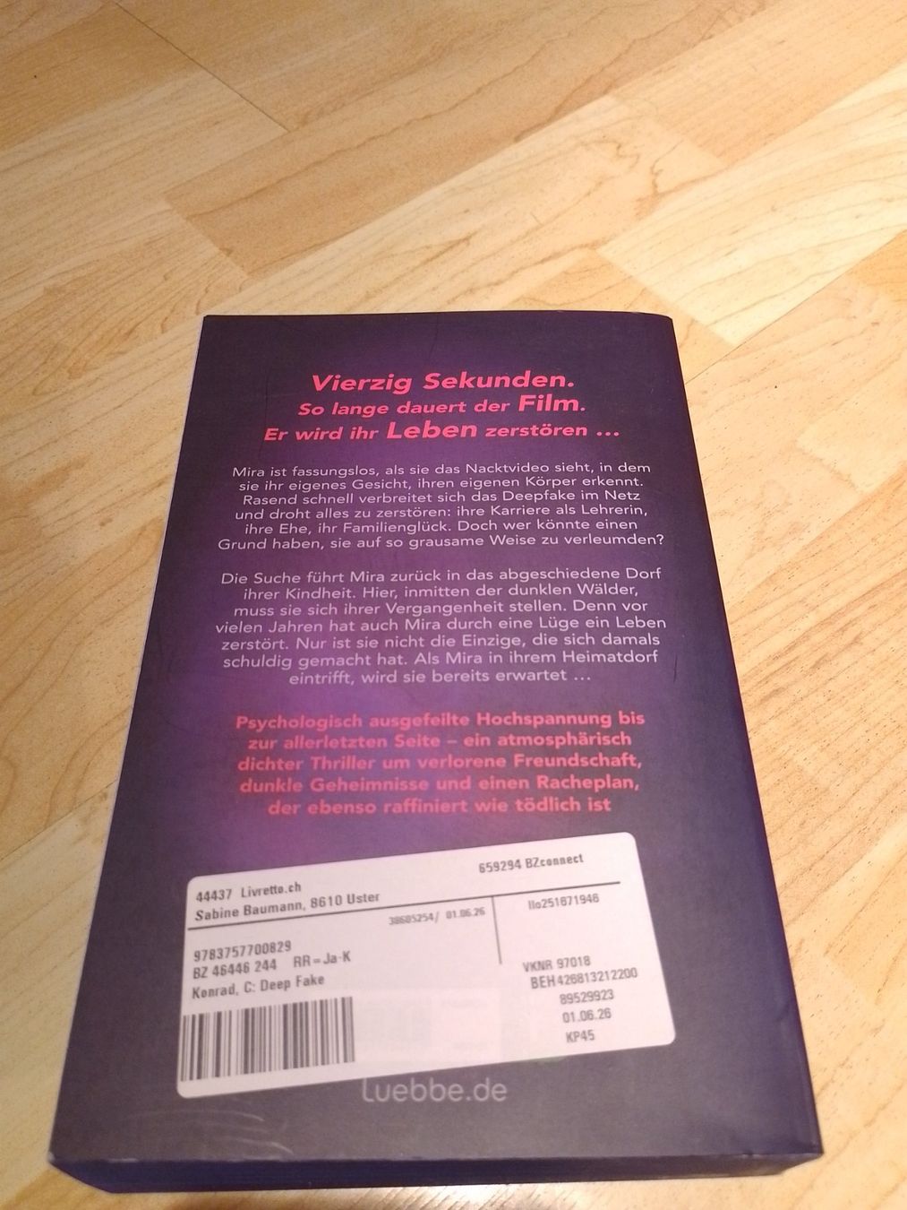 Libri: Deepfake - Thriller, Cleo Konrad – Usato da Niedergampel venduto da jen_c2xq 1