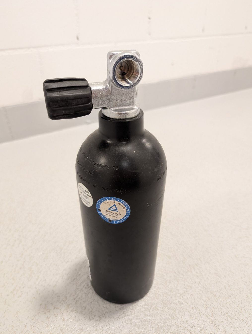 Bouteilles de plongée: Argonflasche 1.5 Liter – D'occasion à Seuzach par Pascal_Fl