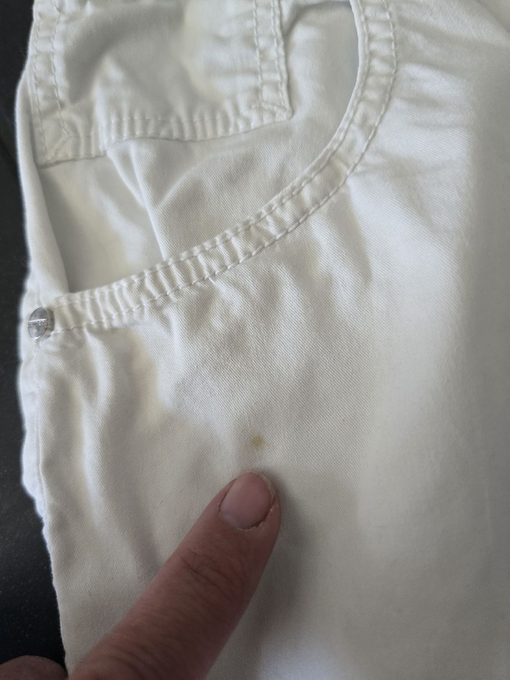 Pantaloni: Hose weiss Grösse 128 – Usato da Unterentfelden venduto da Panda-87 1