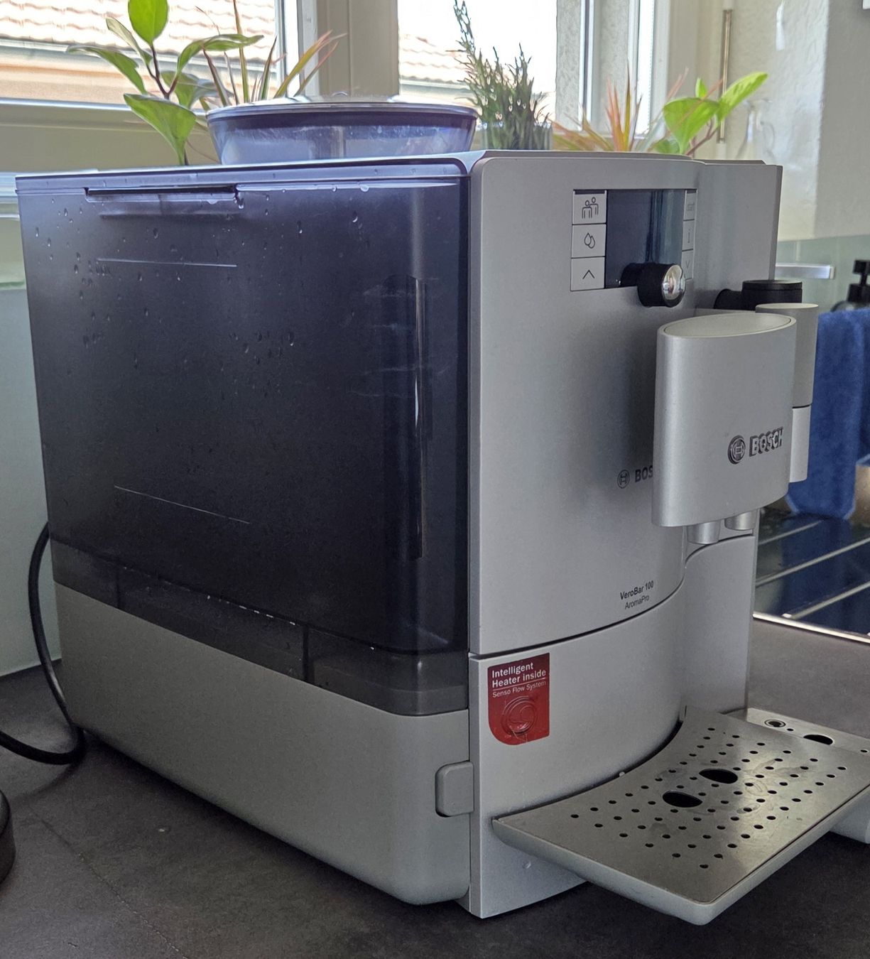 Bosch Macchine per caffè & Macchine per espresso: Bosch VeroBar 100 Kaffeemaschine mit Milchfunktion – Usato da Thun venduto da Urs_wenger 3