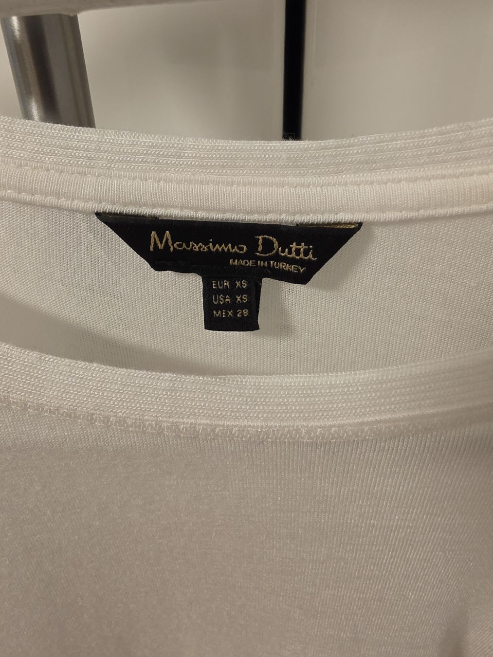 Massimo Dutti Pullover & Sweatshirts: White long sleeve from Massimo Dutti – Gebraucht aus Zürich von lit_n7pb 2