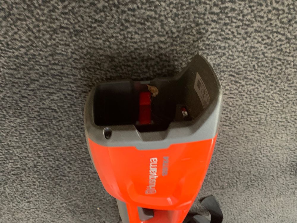 Heckenschere Husqvarna Teleskop HK4 Kaufen auf Ricardo