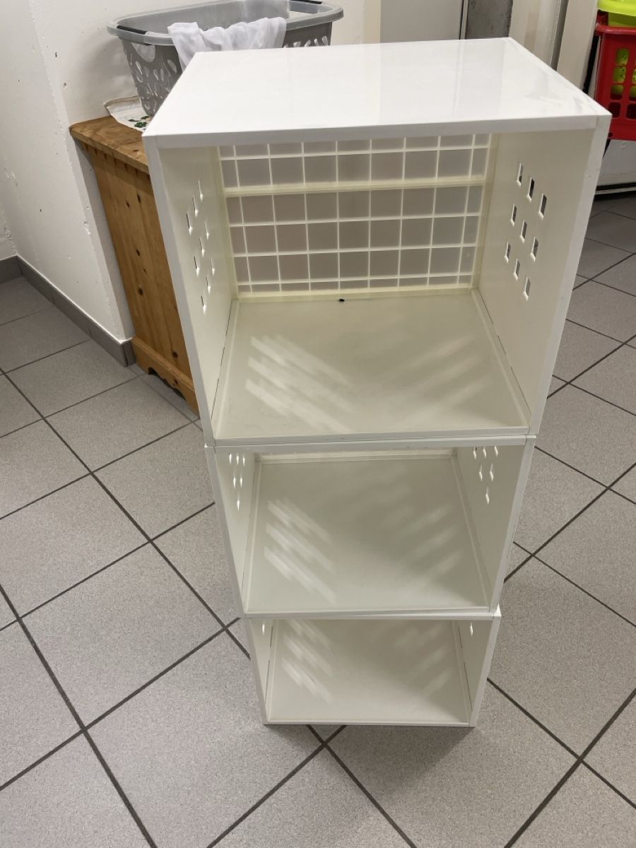 Ikea Altro per la casa: 3 Ikea Kallax Körbe weiss  – Usato da Glarus venduto da UrsulaE 1