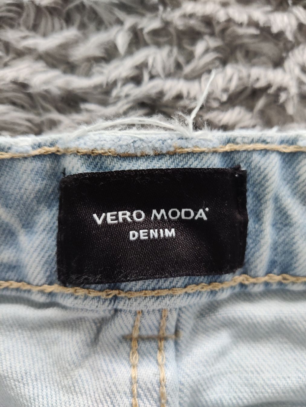 Vero Moda Jeans: Vero Moda Jeans – Gebraucht aus Pieterlen von Saemelili 2