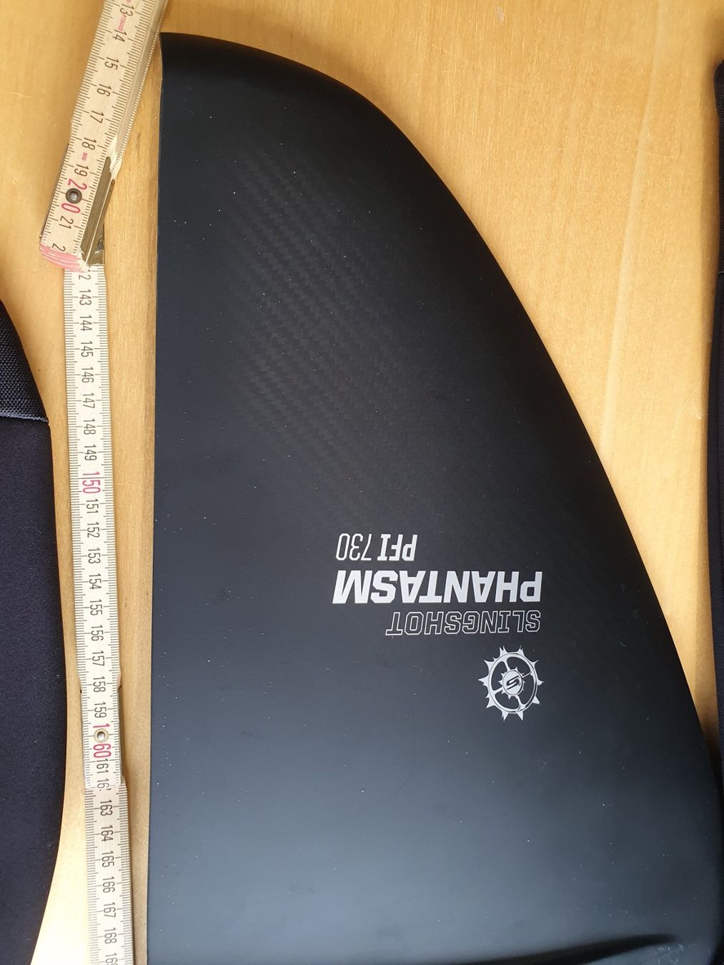 Slingshot Tavole da surf e di nuoto: Foil Phantasm Front Wing FPI 730+ Stabilizer PS400 und Bag – Usato da Silvaplana venduto da Swisskitesurf 2
