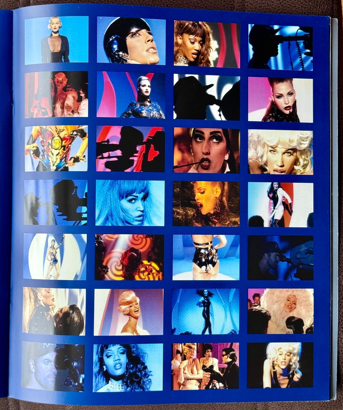 Libri: George Michael 25 Live Tour Programm 2006 blaues Cover TOP – Usato da Aarau venduto da Grogu66 5