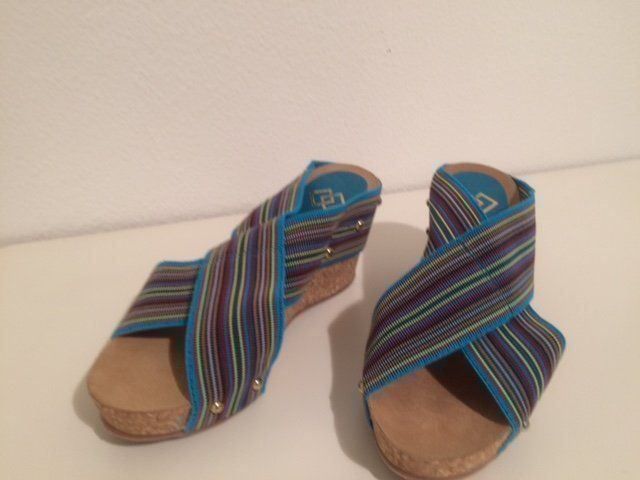 Scarpe da donna: Bequeme Sommer Schuhe Gr.36 – Nuovo (secondo la descrizione) da Stäfa venduto da Exclusive0 4