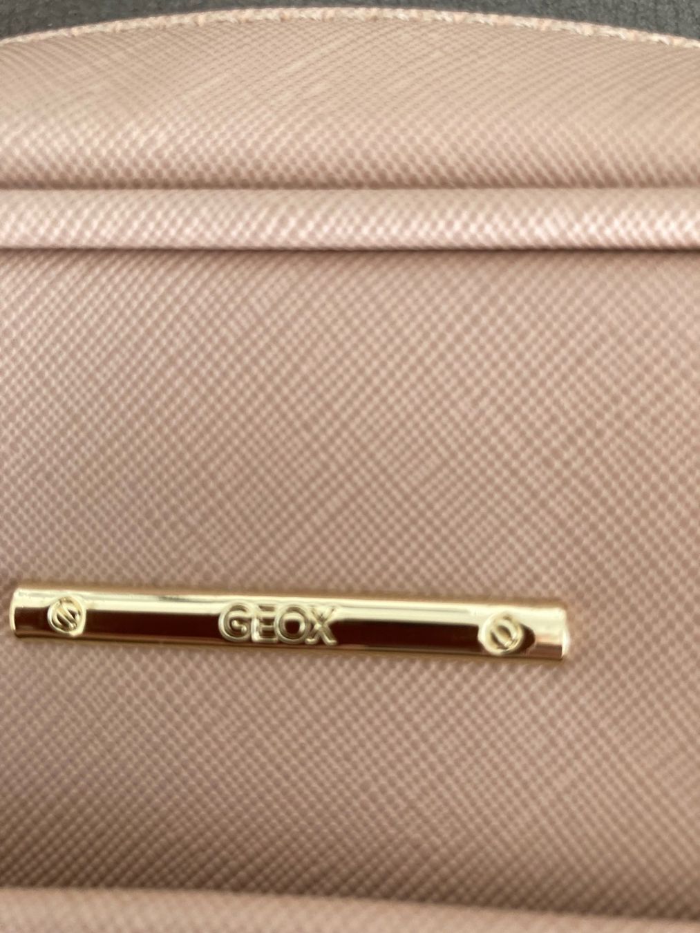 Geox Taschen für Damen: GEOX Handtasche mit Riemen, Rosa – Gebraucht aus Glattpark (Opfikon) von Pangie 4