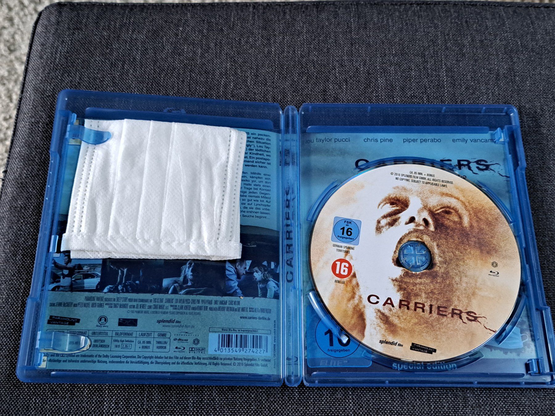 Tutti i DVDs: Blu-ray CARRIERS, Special Edition – Nuovo (secondo la descrizione) da Unterseen venduto da Kanica 4