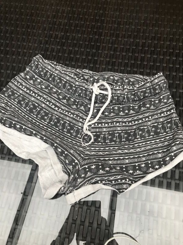 Pantaloni: Damen Mädchen Shorts XS – Usato da Bergdietikon venduto da antovale