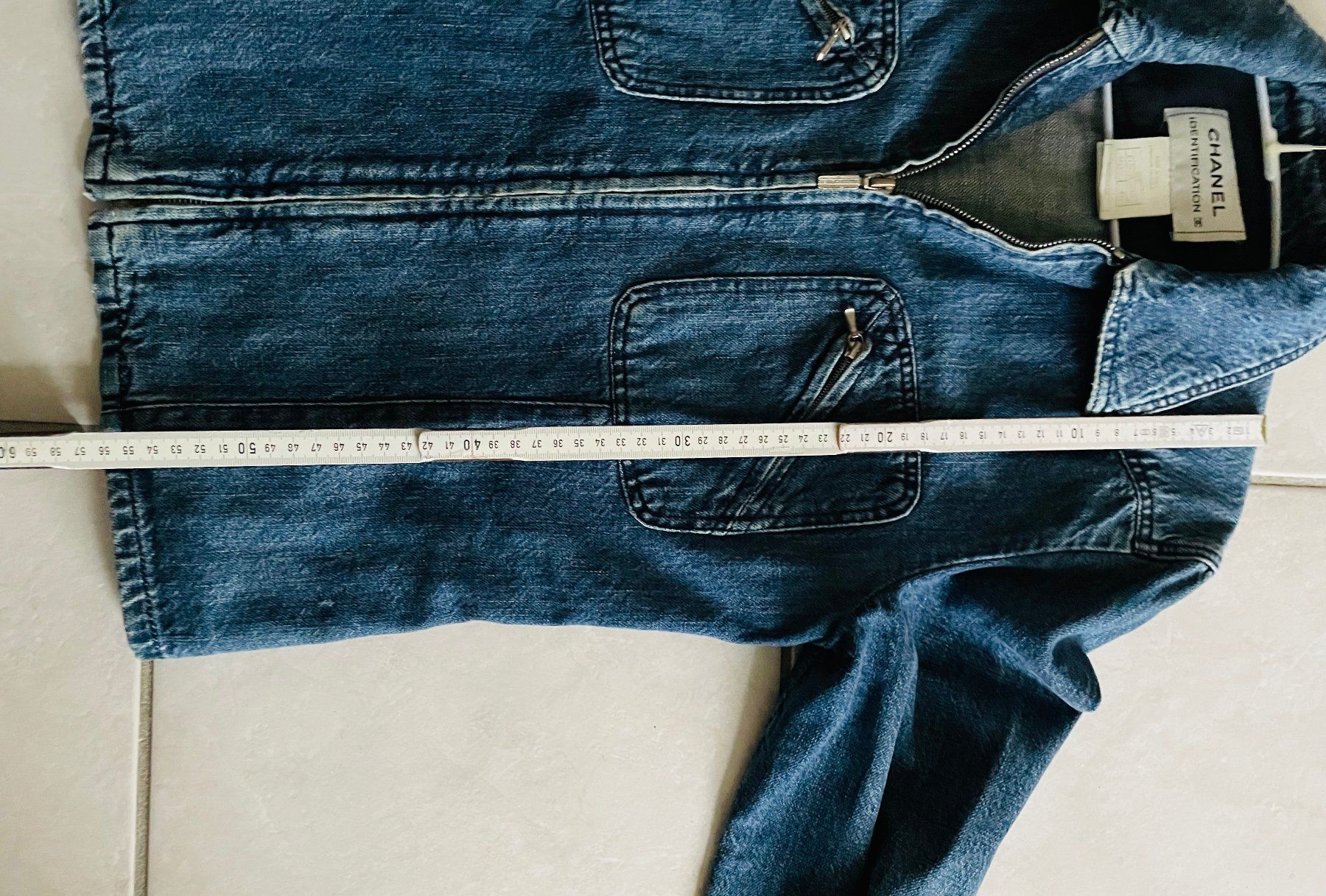 Chanel Giacche: CHANEL Jeansjacke – Usato da Etoy venduto da Diadefin 5