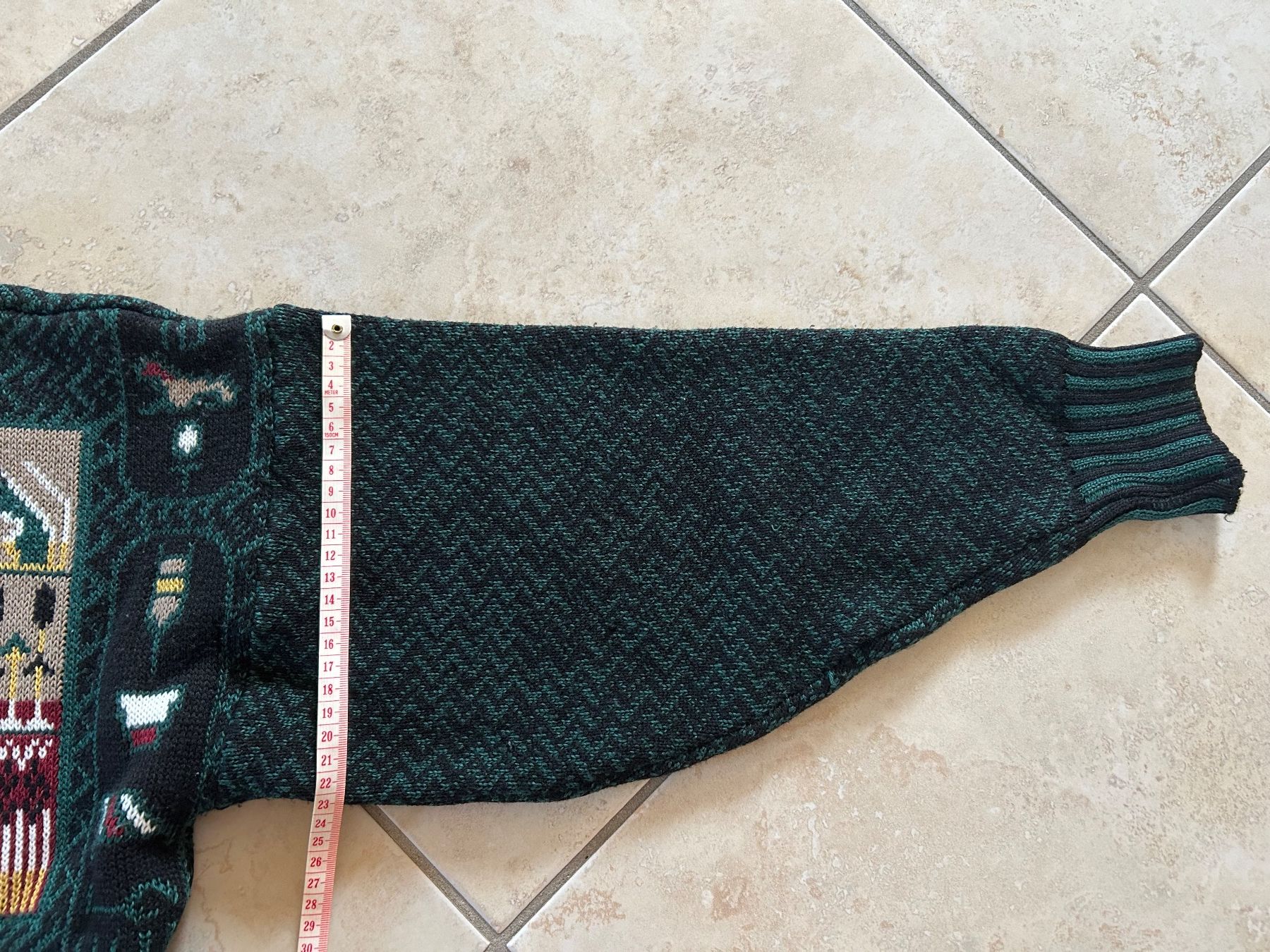 Pulls & Sweat-shirts: Vintage Strickpullover mit Hieroglyphenmuster – D'occasion à Melchnau par web_thn5 4