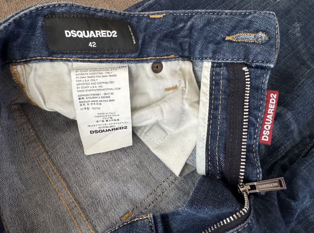 Dsquared2 Jeans: Dsquared2 Jeans - Size 42 - Stylish Distressed Look, Cool St – Nuovo (secondo la descrizione) da Wallisellen venduto da Corinne.- 3
