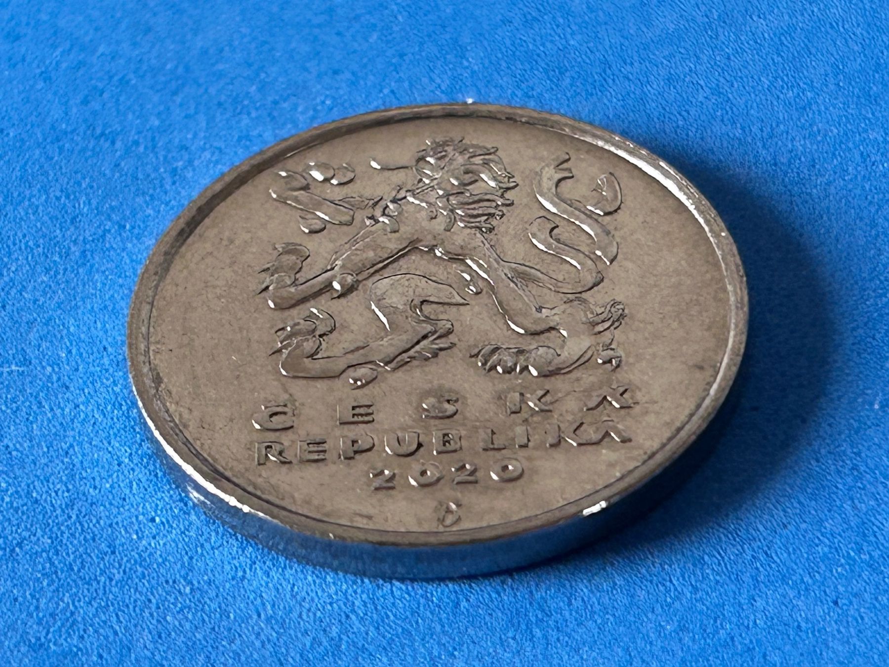 Tutti le monete: Czech Republic - 5 Korun 2020 – Usato da Corcelles NE venduto da AJKader 5