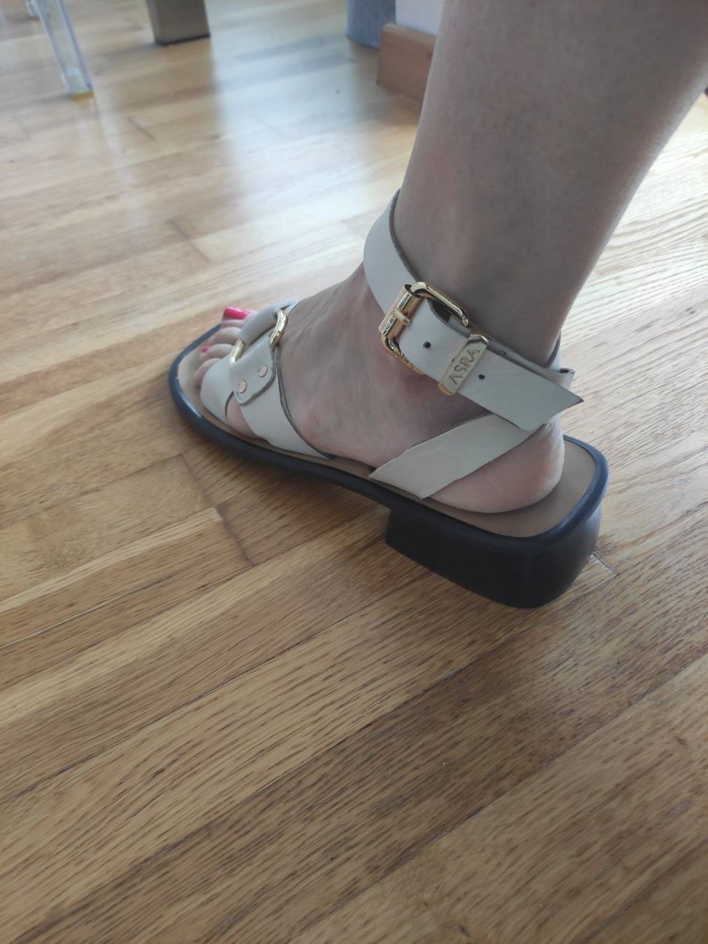Scarpe da donna: Sandale weiss Gr.39 von ASRA – Nuovo (secondo la descrizione) da Schliern b. Köniz venduto da Pecannut 6