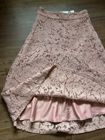 Zara Rock Spitze Grösse L NEU mit Etikett ungetragen