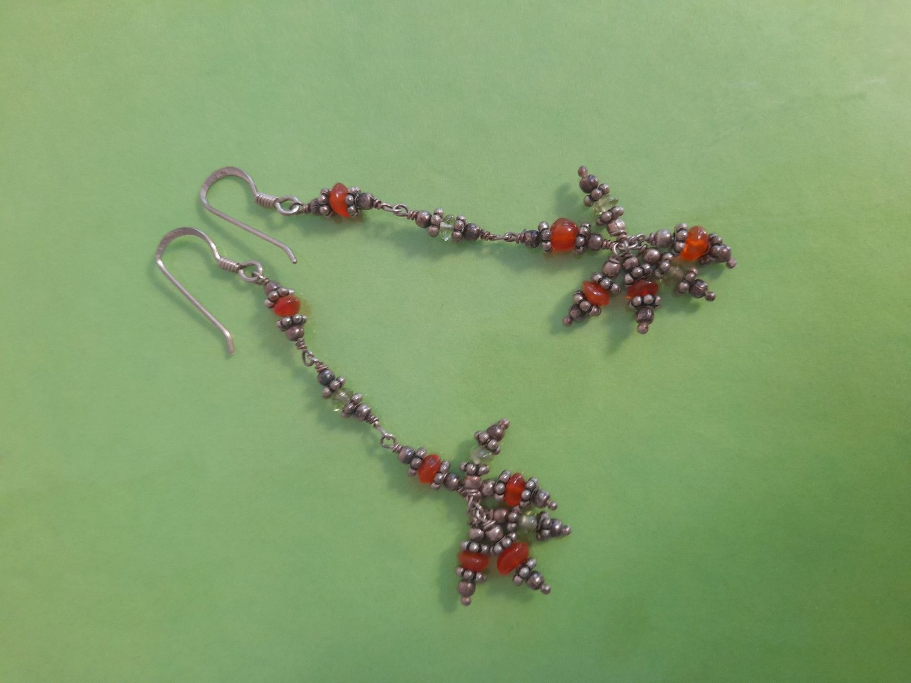Boucles d'oreille: Silberohrhänger mit Peridot und Carneol – D'occasion à Leuggelbach par schmetterlings-fee 1