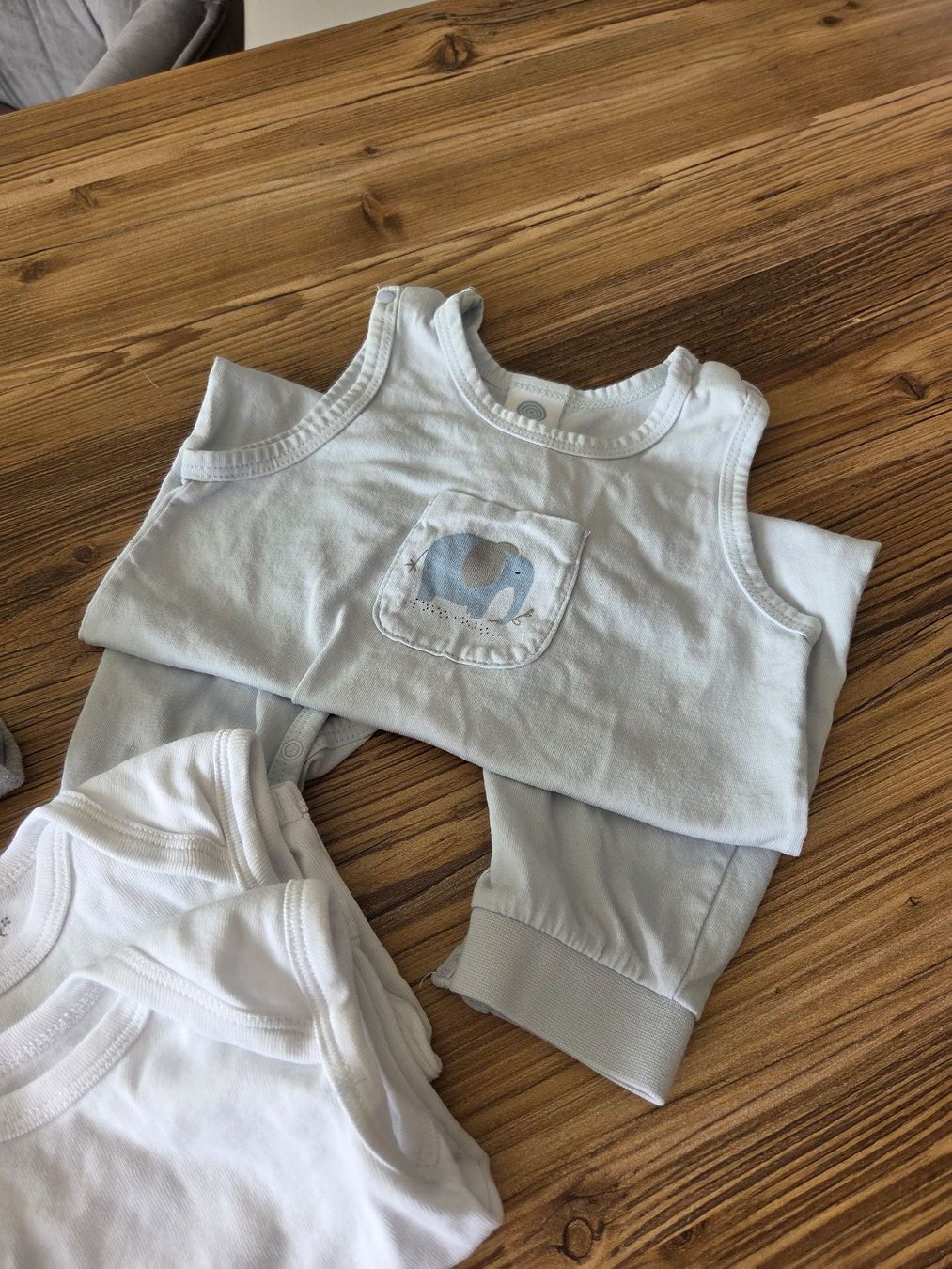 Lotti & Set di vestiti: Sommer Set (neutral) Grösse 68 – Usato da Rupperswil venduto da ecko_red 1