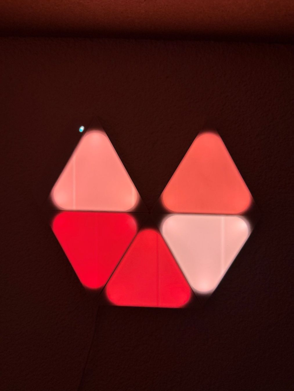 Nanoleaf Lampade: Nanoleaf Triangles starter Kit - 5 Triangles – Nuovo (secondo la descrizione) da Villars-sur-Glane venduto da Dam0 2