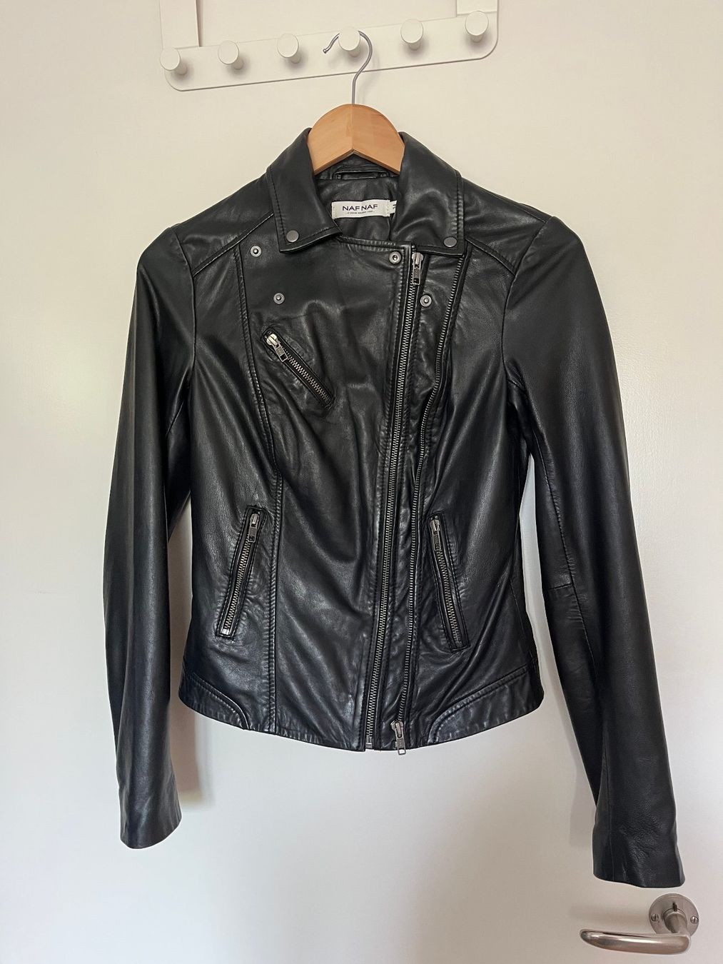 Nafnaf Jacken: Lederjacke NafNaf (34) – Gebraucht aus Fällanden von iichhalt 1