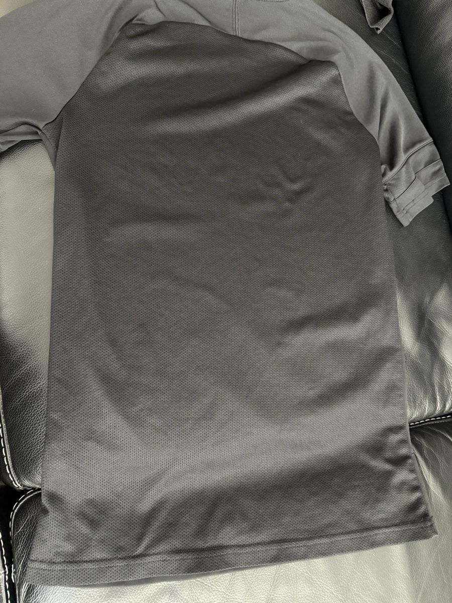 Nike T-Shirts: Nike T-Shirt schwarz – Gebraucht aus Winterthur von yar_dpp8 3