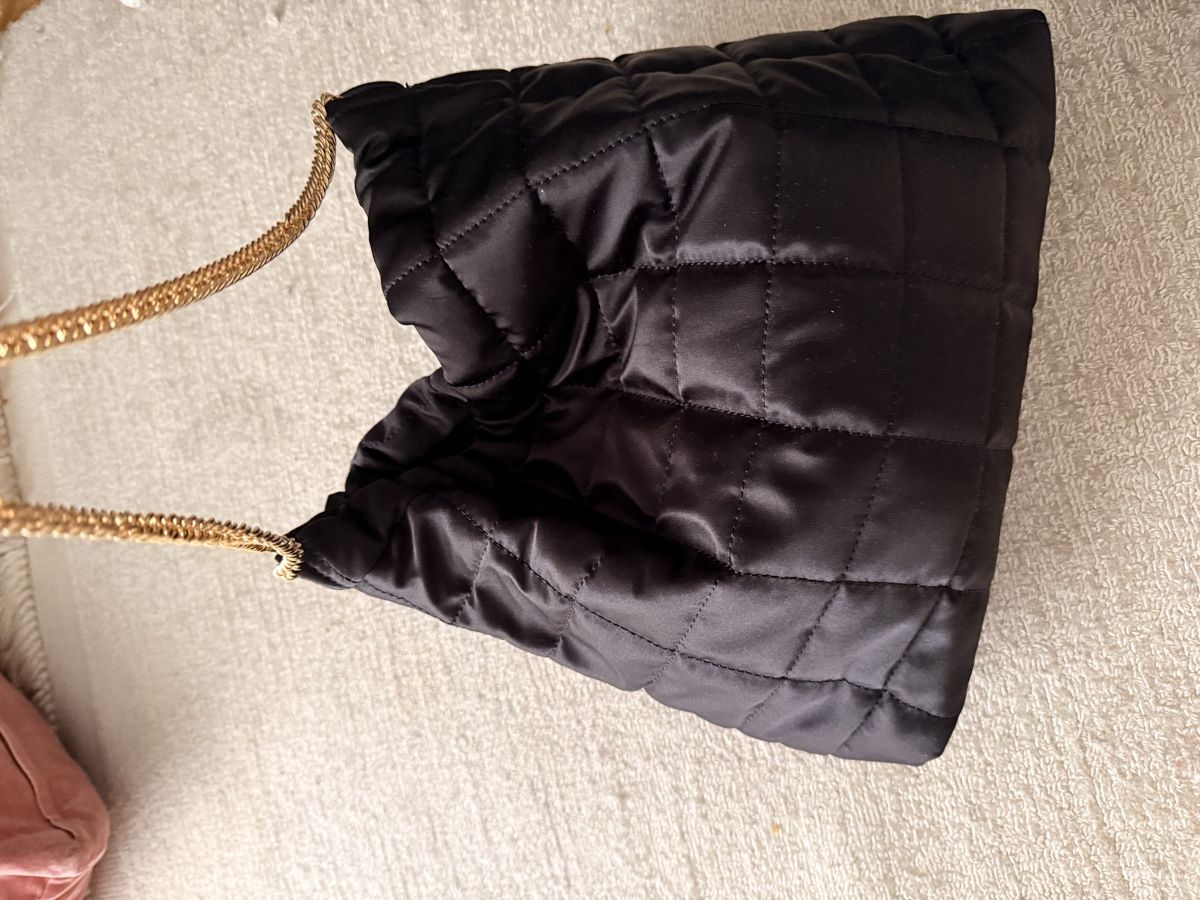 Borse da donna: Schwarze Handtasche aus Stoff  – Nuovo e nell'imballaggio originale da Zürich venduto da dun_k7s7 1