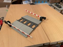 LEGO EISENBAHN BAHNÜBERGANG für 9 oder 12 VOLT