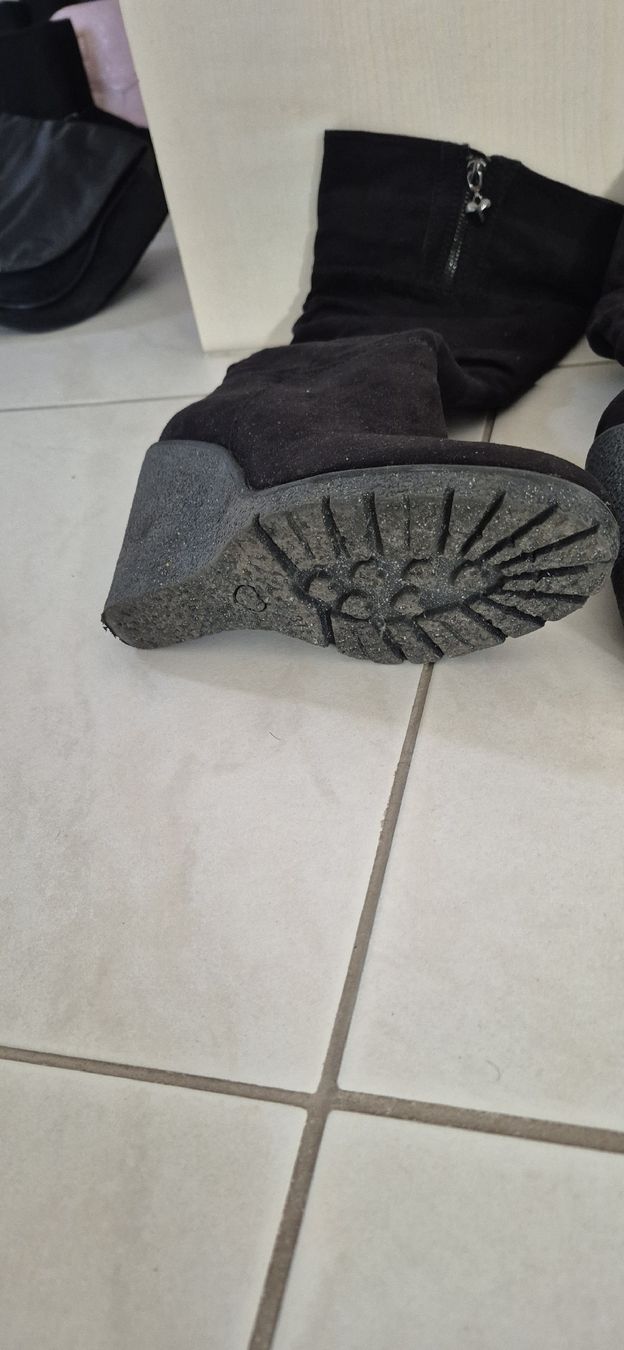Graceland Scarpe da donna: Schwarze Winter Stiefel mit Keilabsatz, Grösse 37 – Usato da Aesch BL venduto da Moni1211 3