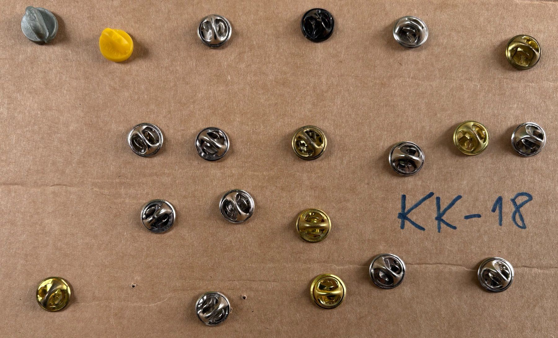 Placchette & Badge: KONVOLUT PIN – Usato da Ostermundigen venduto da wini63 1