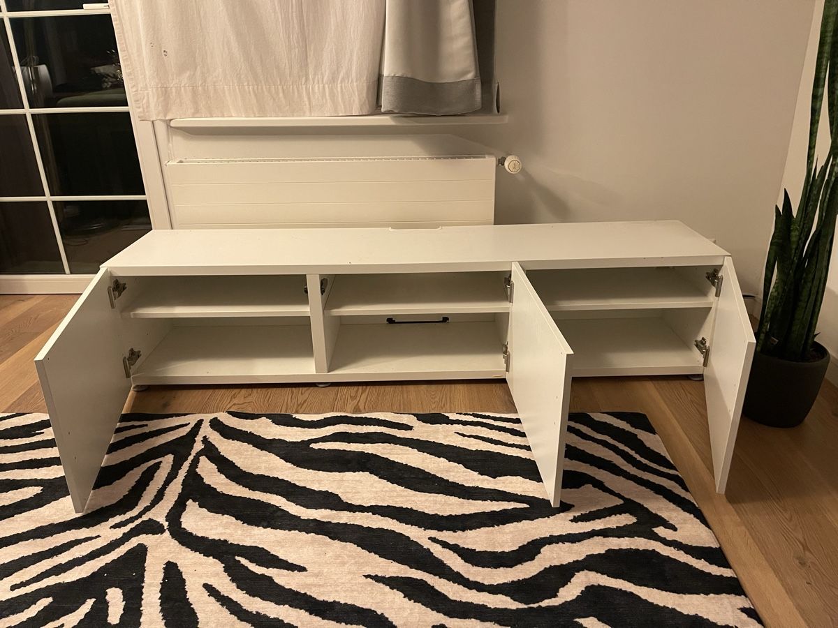 Ikea TV Möbel: IKEA Besta TV Möbel / Lowboard – Gebraucht aus Riedikon von famsholino 3