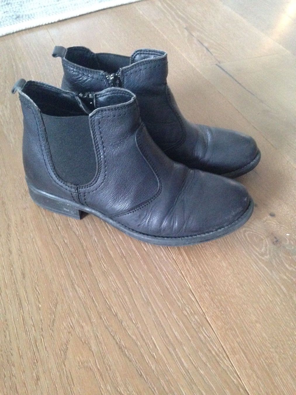 Scarpe per ragazze: Leder Stiefeletten Gr. 32 – Usato da Affoltern am Albis venduto da variablend 1