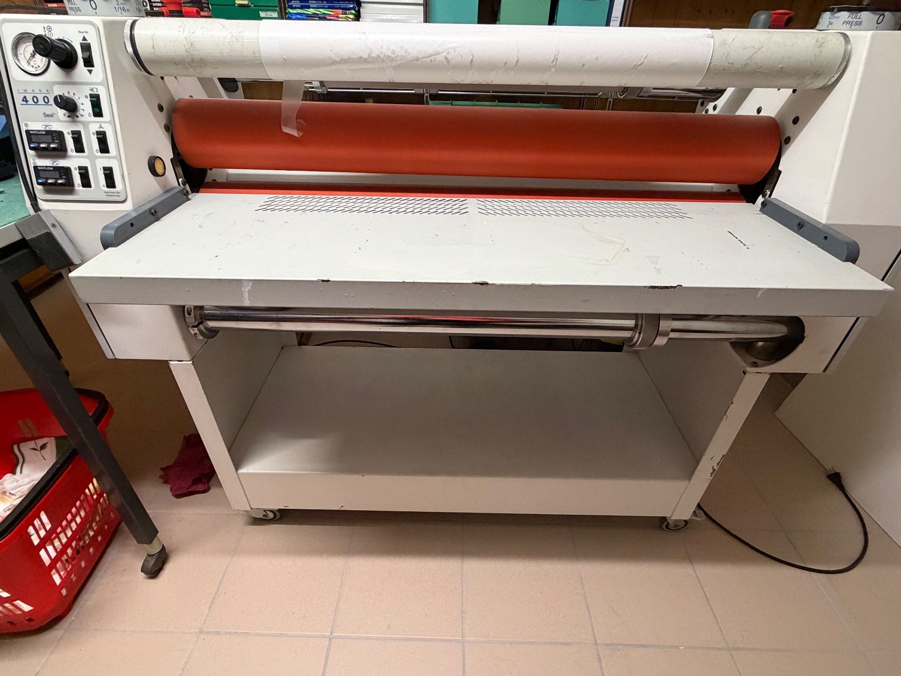 Plastifieuses: Laminiermaschine – D'occasion à Alterswil FR par SimoneBaeriswyl