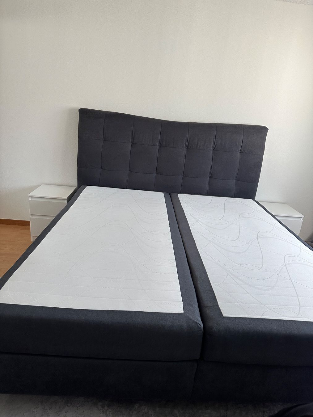 Lits: Boxspringbett anthrazit – D'occasion à Winterthur par fat_d6sb 1