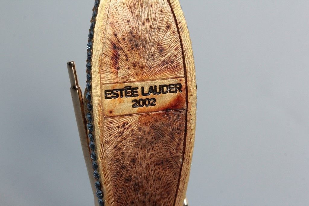 Estée Lauder Profumi & Eau de Toilette: ESTEE LAUDER Concreta/Parfum solide Bateau Barque 2002 – Usato da Vandoeuvres venduto da Dom-Tom 4