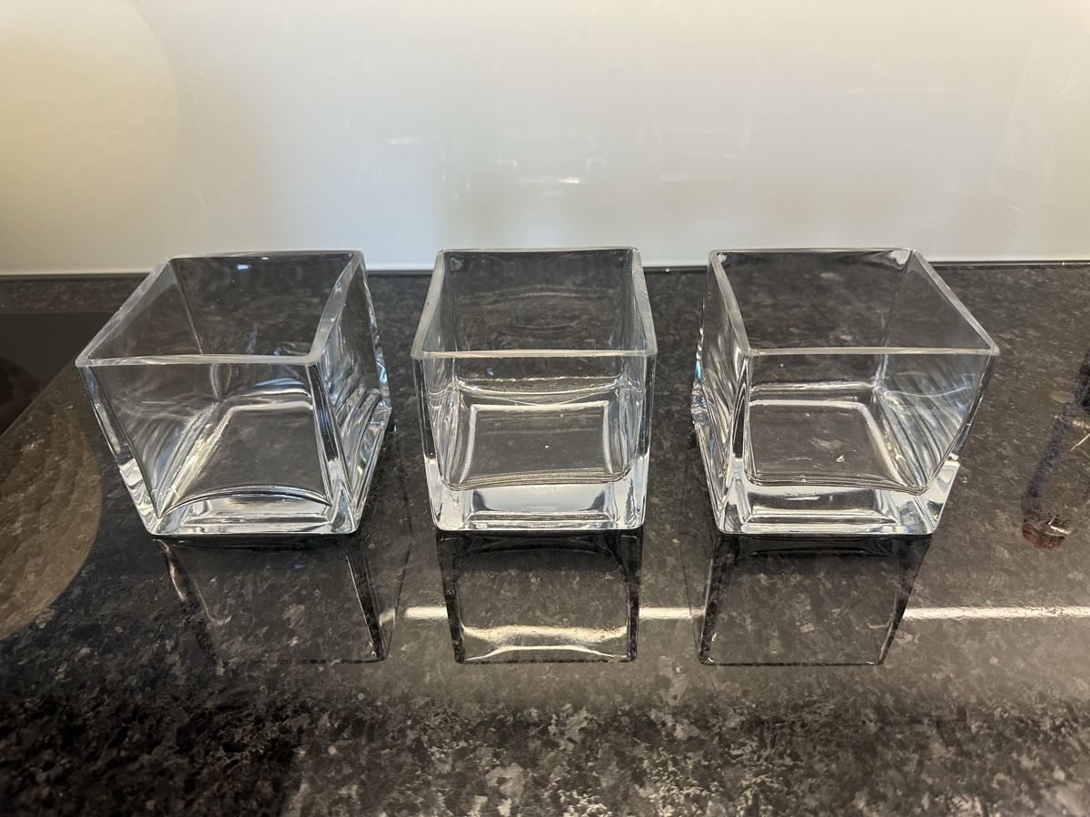 Vase & Récipients: 3 Blumenvase quadratisch  – D'occasion à Zürich par von_7vbl 1