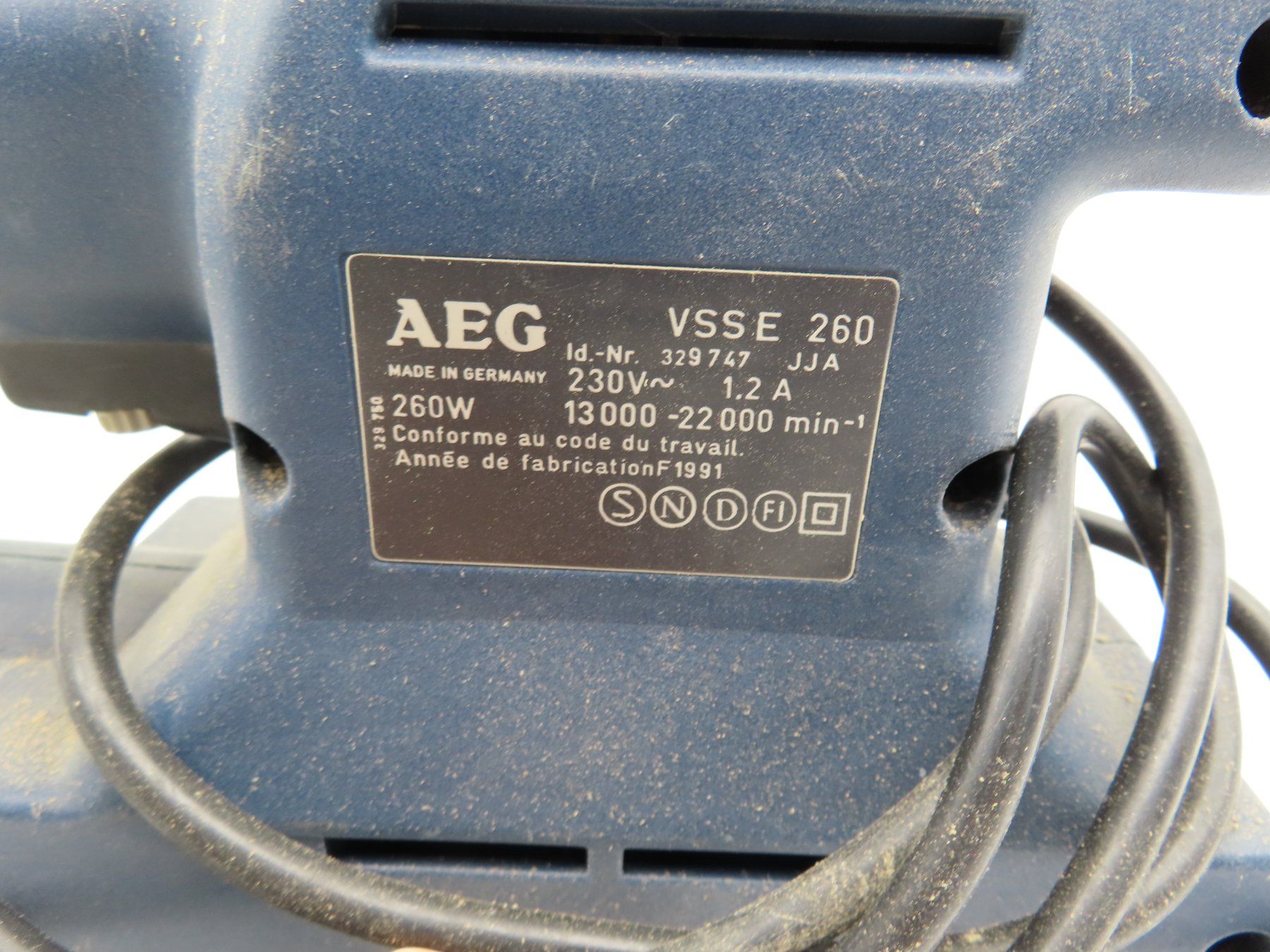 Smerigliatrici & Lucidatrici: AEG Schwingschleifer VSSE 260 electronic – Usato da Reinach BL venduto da WBZ-Flohmarkt 2