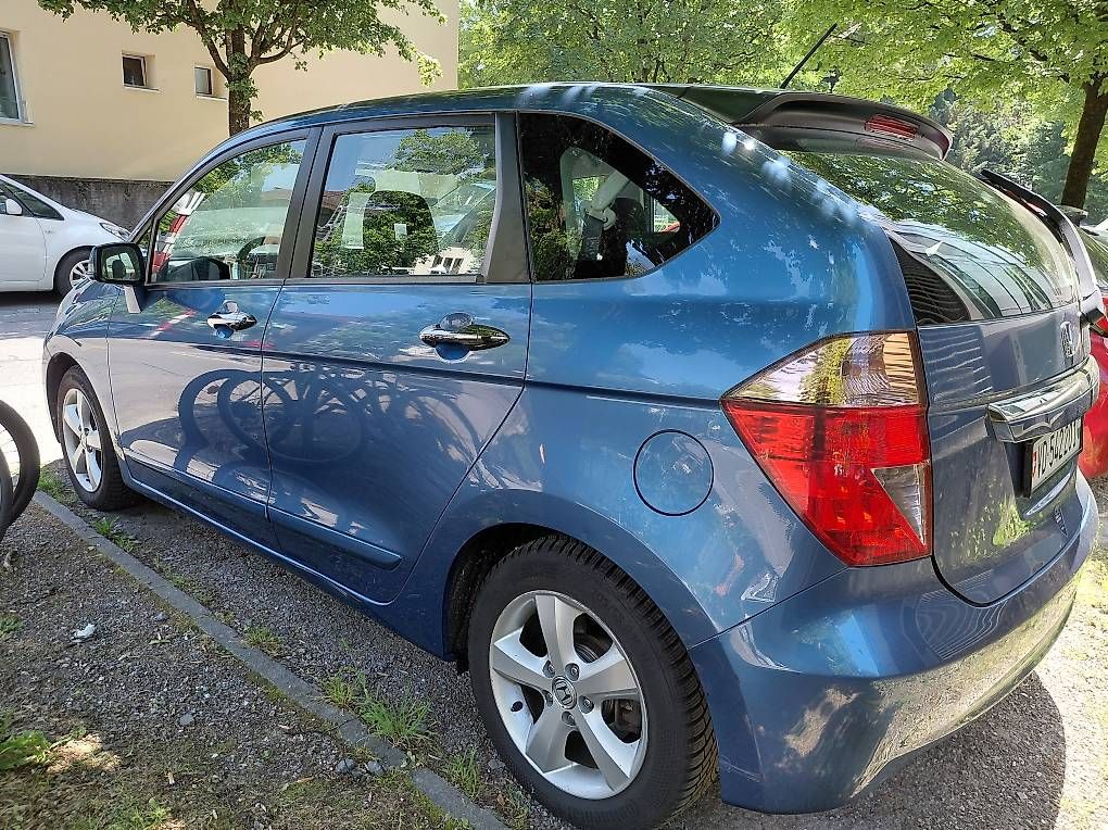 Autos: Honda FR-V 2.2 CTDI  2007  239890 km  6 places – Gebraucht aus Vevey von Mat31 1
