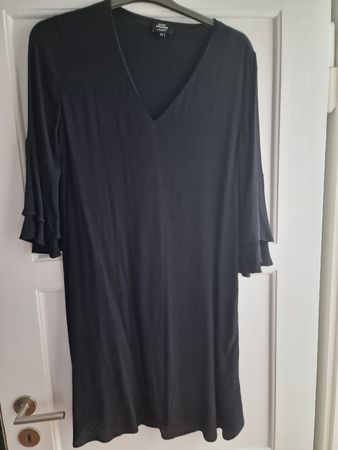 Schwarzes Kleid mit Trompetenärmeln Gr. 44 Viscose