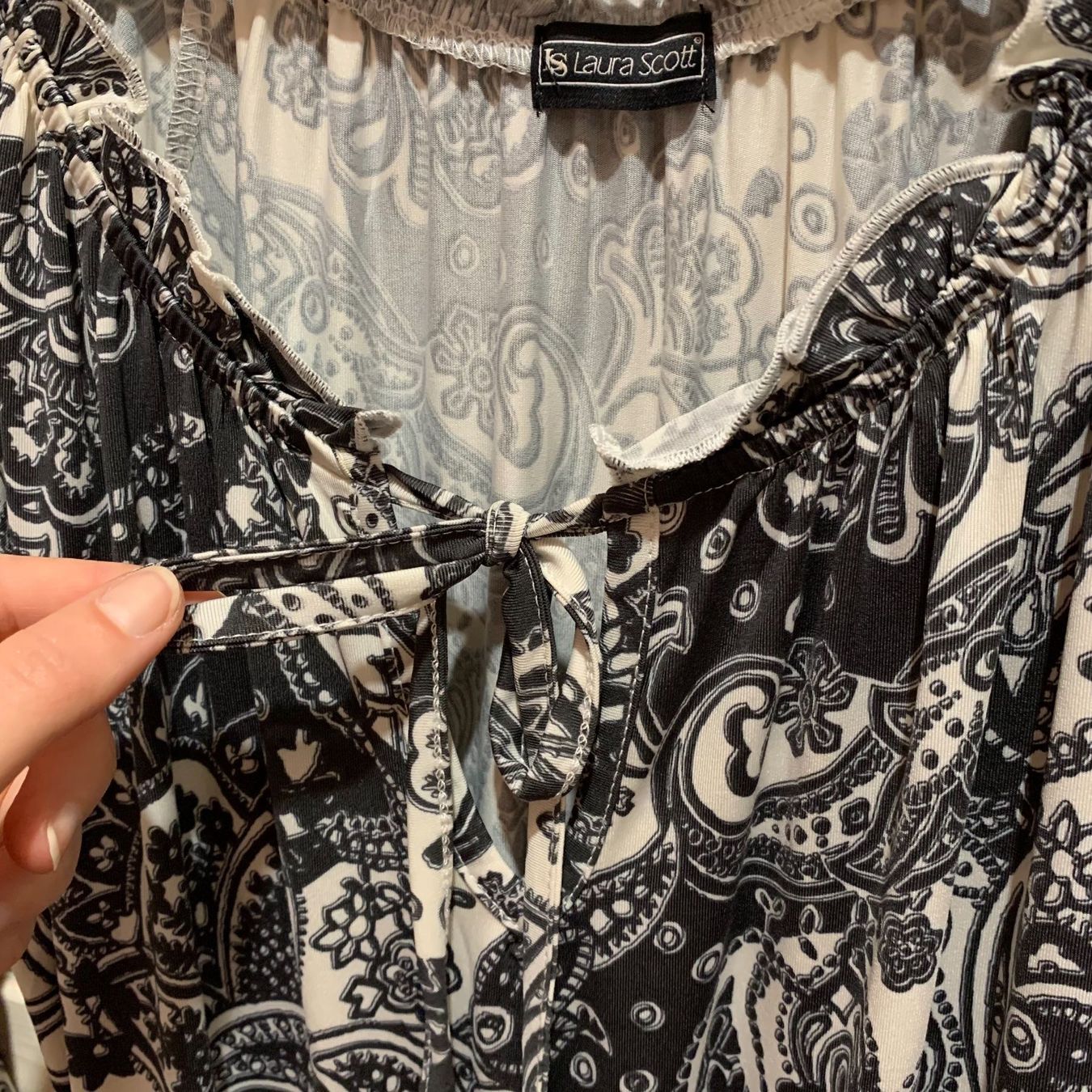 Vestiti: Kleid Laura Scott Gr. 34 – Usato da Fislisbach venduto da KolibriSecondhand 1