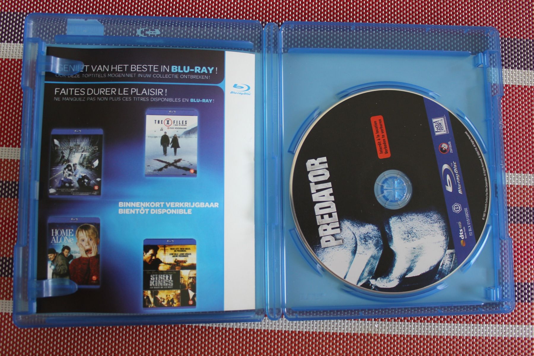 Tutti i DVDs: Doppel BD: 2012 Doomsday+100 Million BC [Blu-ray] vo... DVD – Usato da Geroldswil venduto da schlumpf1969 1